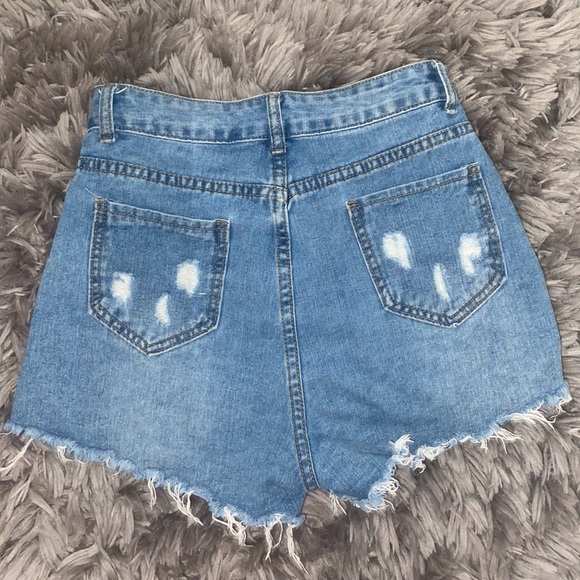 Shein ripped jean shorts - Picture 2 of 2